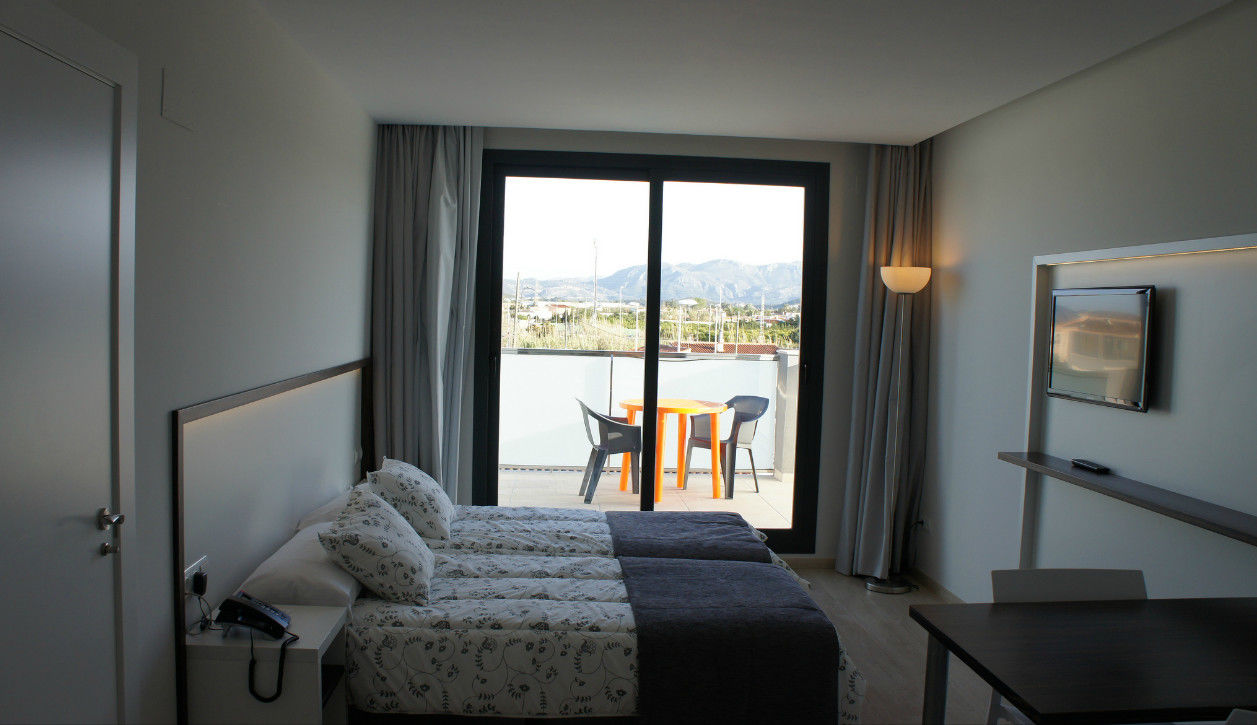 ApartHotel Playa Oliva Bagian luar foto