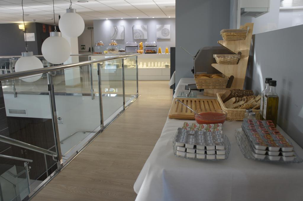 ApartHotel Playa Oliva Bagian luar foto